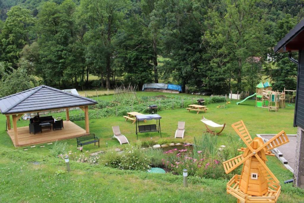 La Ferme De Rochesson, Jacuzzis & Piscine Commune Exterior photo